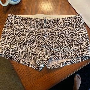 Black and white American eagle shorts